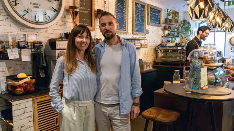 Eva und Peter Warhol in ihrem Barista Brunch